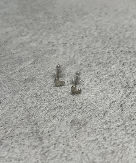 [ピアス]　フラットプチハート（素材：ステンレス）