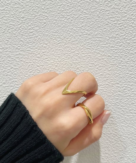 [リング]　シャープ（素材：ステンレス）