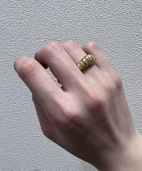 [リング]　ボリューム（素材：ステンレス）