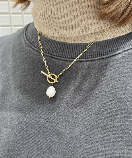 [ネックレス]　フックパール（素材：ステンレス）