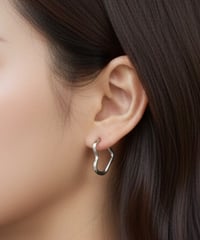 [ピアス]  ワイヤーハート（素材：ステンレス）
