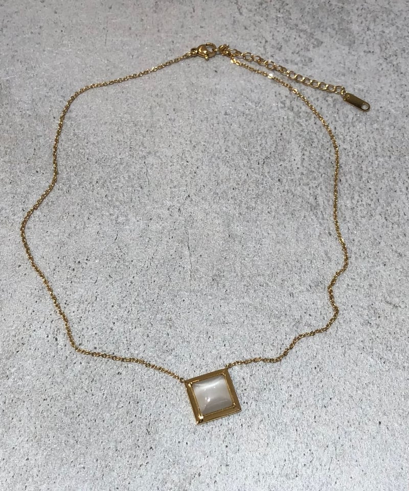 ネックレス]ホワイトスクエア（素材：ステンレス) | auca's STORE