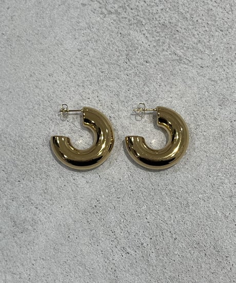[ピアス]　ボリュームフープ（素材：ステンレス）