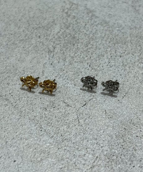 [ピアス] aucaミニリボン（素材：ステンレス）