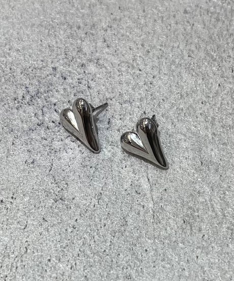 [ピアス] シェイプハート（素材：ステンレス）