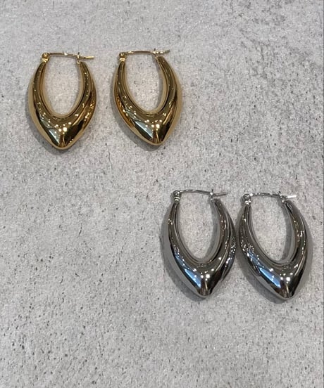 [ピアス] リーフ（素材：ステンレス）
