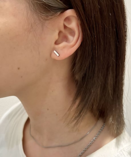 [ピアス]　プチスティック（素材：ステンレス）