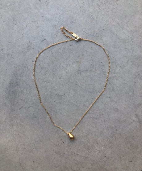 [ネックレス]　drop necklace（素材：ステンレス）