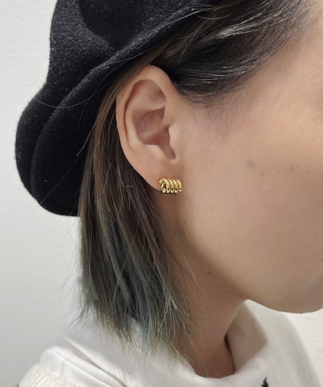 [ピアス] コイル（素材：ステンレス）