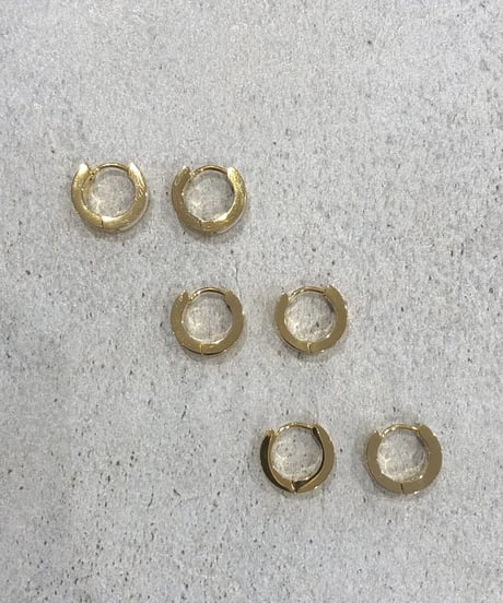 [ピアス]  カラーラインピアス（素材：ステンレス）