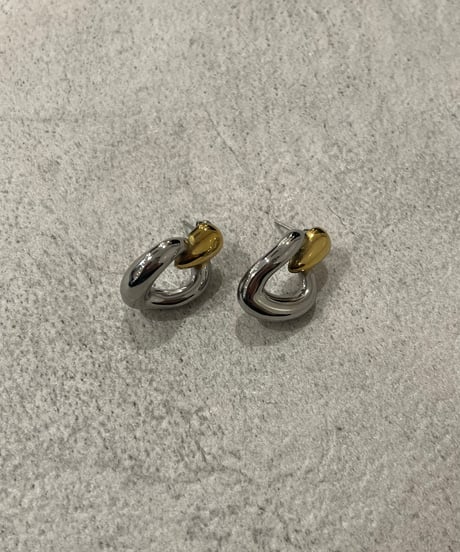 [ピアス] （素材：ステンレス）