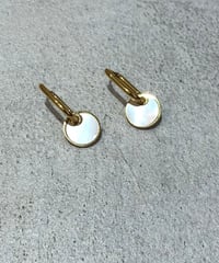 [ピアス] フープシェル（素材：ステンレス）