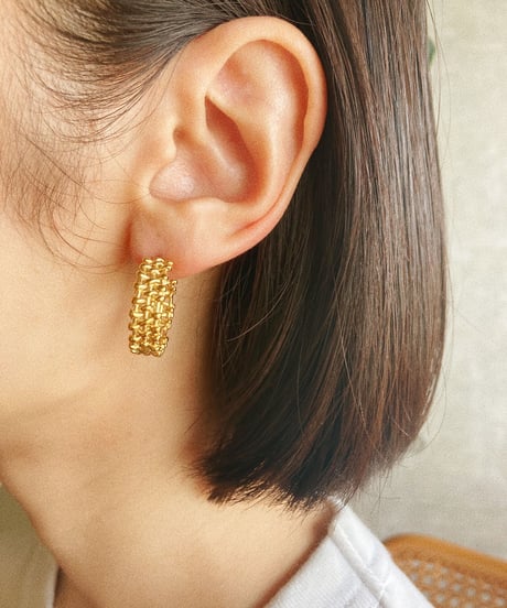 [ピアス]　レース（素材：ステンレス）