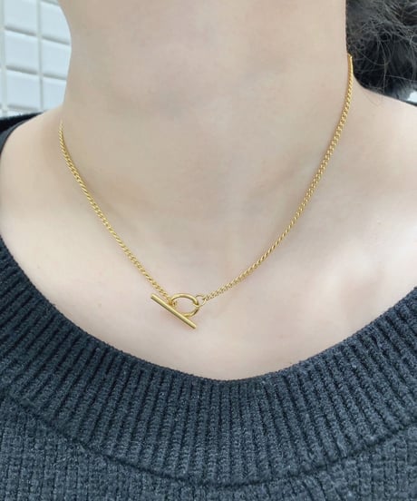 [ネックレス]　シンプルスルーフープ（素材：ステンレス）