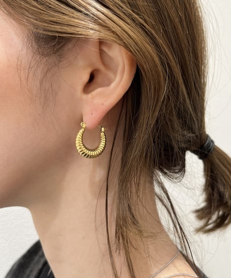 [ピアス]　ボールドフープ（素材：ステンレス）