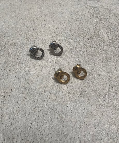 [ピアス] プチサークルゴシック（素材：ステンレス）
