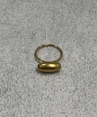 [リング] オーバルシェイプ（素材：ステンレス）