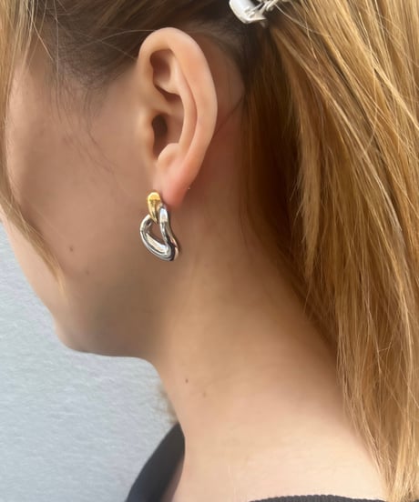 [ピアス] （素材：ステンレス）