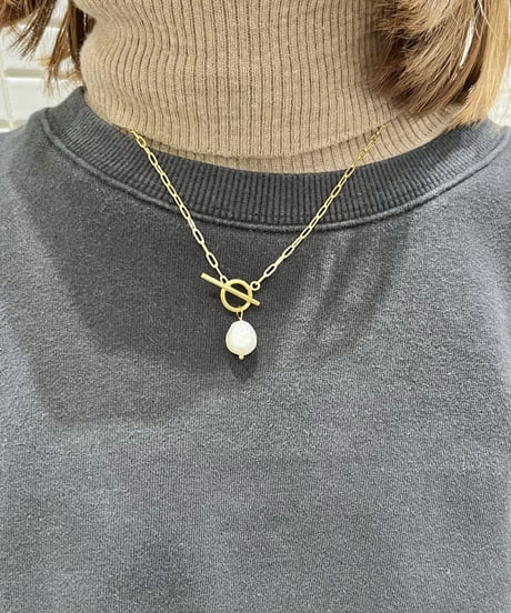 [ネックレス]　フックパール（素材：ステンレス）