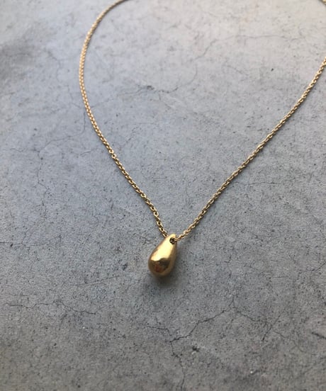 [ネックレス]　drop necklace（素材：ステンレス）