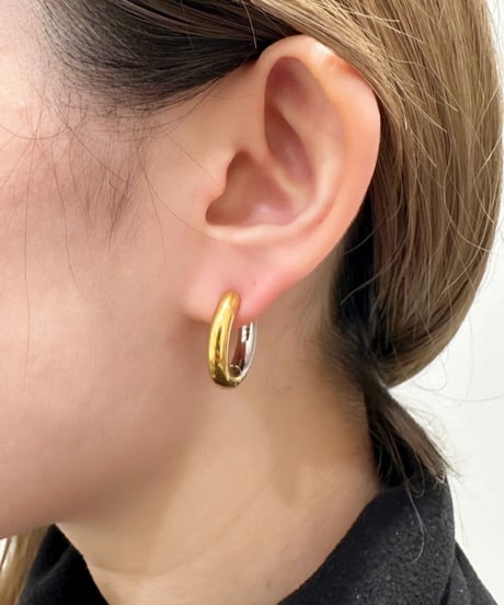 [ピアス]　ダブルカラー（素材：ステンレス）