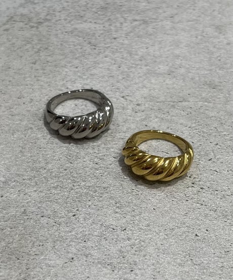 [リング] ツイストボーダー（素材：ステンレス）
