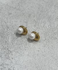 [ピアス]　オーバルパール（素材：ステンレス）