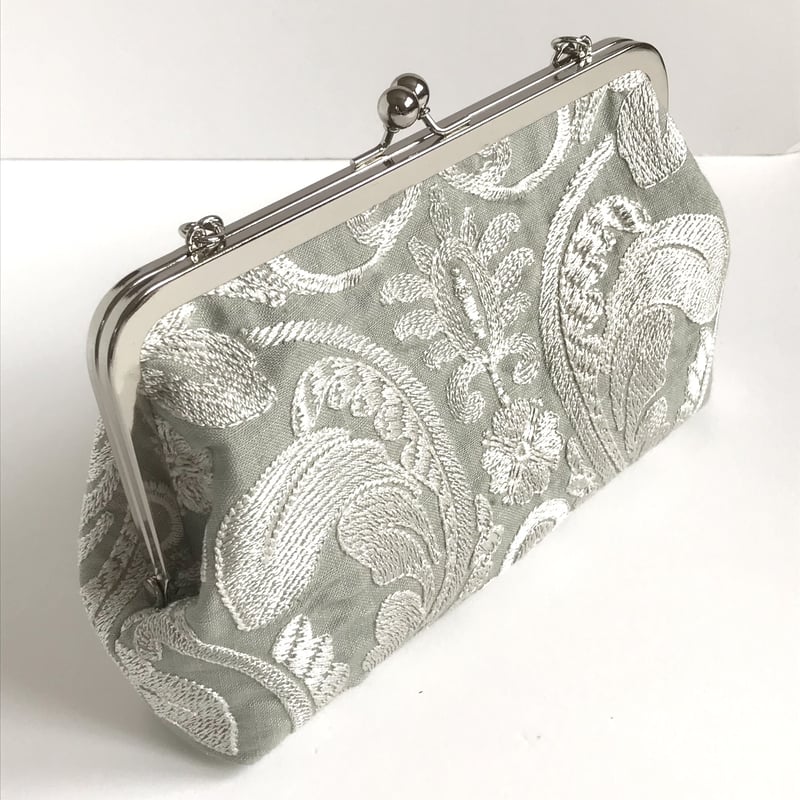 ダマスク柄のモダンながま口bag✨ ダマスク柄の総刺繍がアートなミニマルバッグ(がま口ミニ3wayバッグ