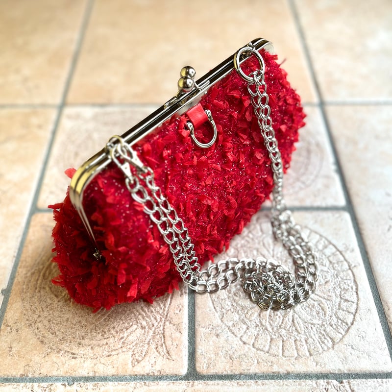 鮮やかな赤！華やかなツイードレッドが魅惑的ながま口4wayバッグ | JOLLY*S