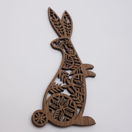 Snow Rabbit スノウラビット（雪うさぎ）・木のオーナメント・リトアニア