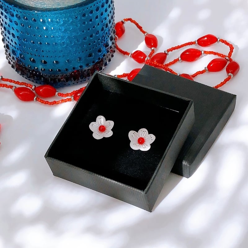 さくらみたいなお花のピアス | .andhand
