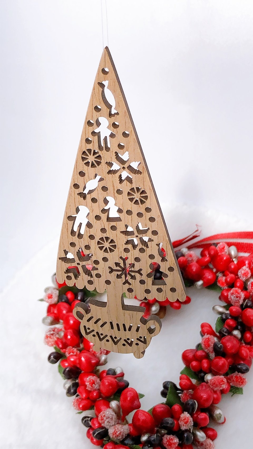 Falling Snow Christmas Tree 粉雪舞いちるクリスマスツリー・オーナメ