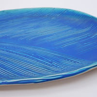 青色プレート皿・スロベニアのハンドメイド不思議な青色トレー・Handmade