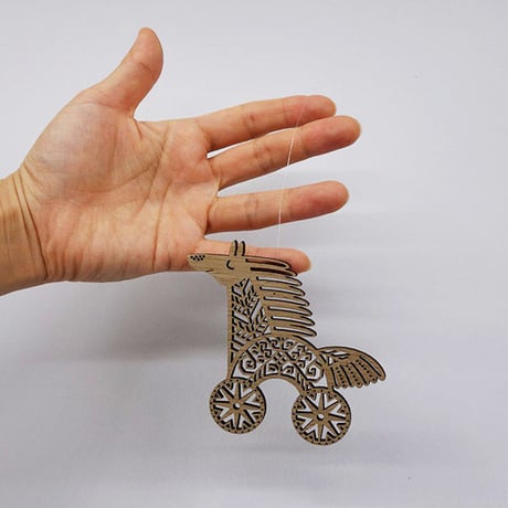 The Sun Wheel Horse お日さま車輪のお馬さん・リトアニアの木の飾り・木のオーナメント
