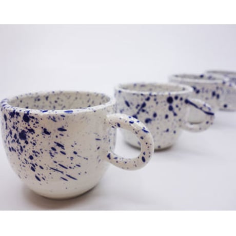 Espresso cups　エスプレッソカップ・北イタリアのハンドメイドカップ