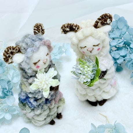 夢見るひつじ～ 手つむぎ毛糸で作った、羊毛フェルトのかわいいオブジェ