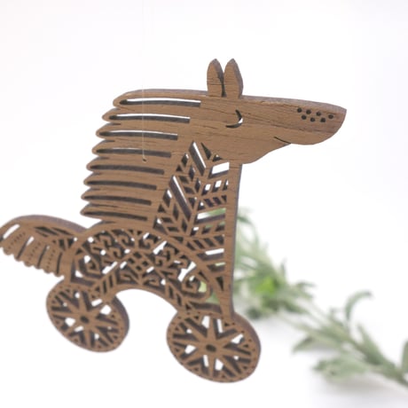 The Sun Wheel Horse お日さま車輪のお馬さん・リトアニアの木の飾り・木のオーナメント