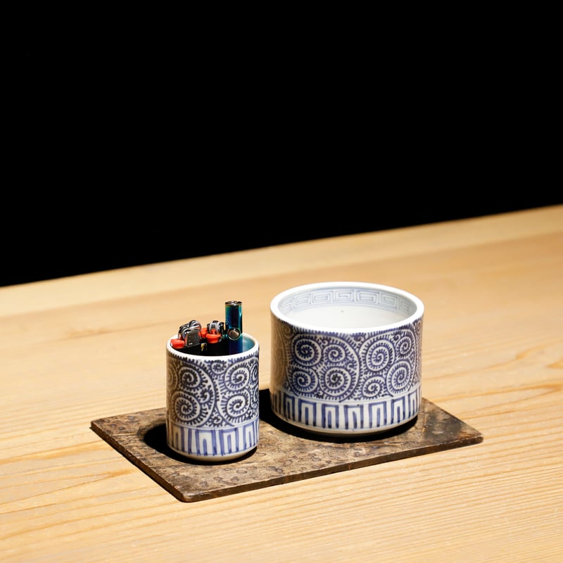 時代物白磁、火鉢染付蛸唐草松葉文 時代物白磁、火鉢染付蛸唐草松葉文