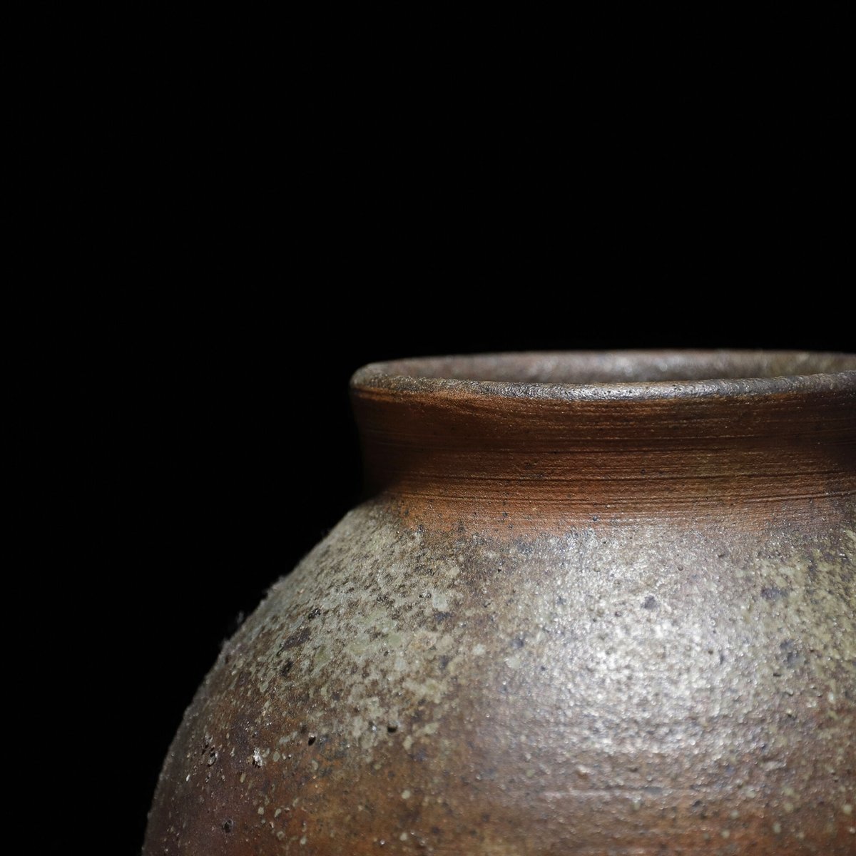 イタリア　飾り壺　陶器　在銘　作家物　送料込み259206 マイセンクリスタル 『蓋付 飾り壺』 ｜骨董品買取 緑和堂