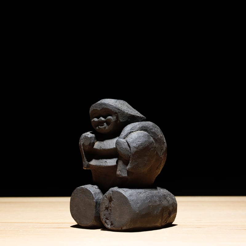 大黒天（だいこくてん）**の木彫りの置物 木彫大黒天 | 古物屋 壱両