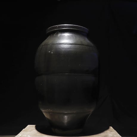 黑い茶壺  甕