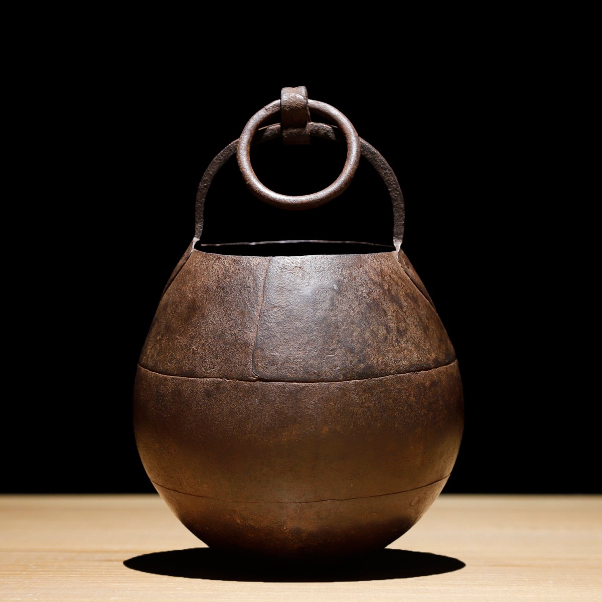 01838 インド 古い釣瓶 B / 鉄 アイアン つるべ 井戸 バケツ 鉢