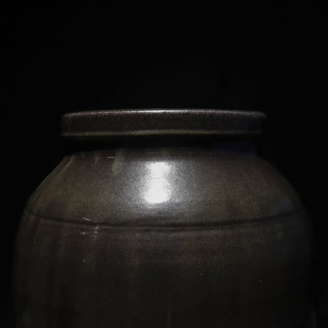 黑い茶壺  甕