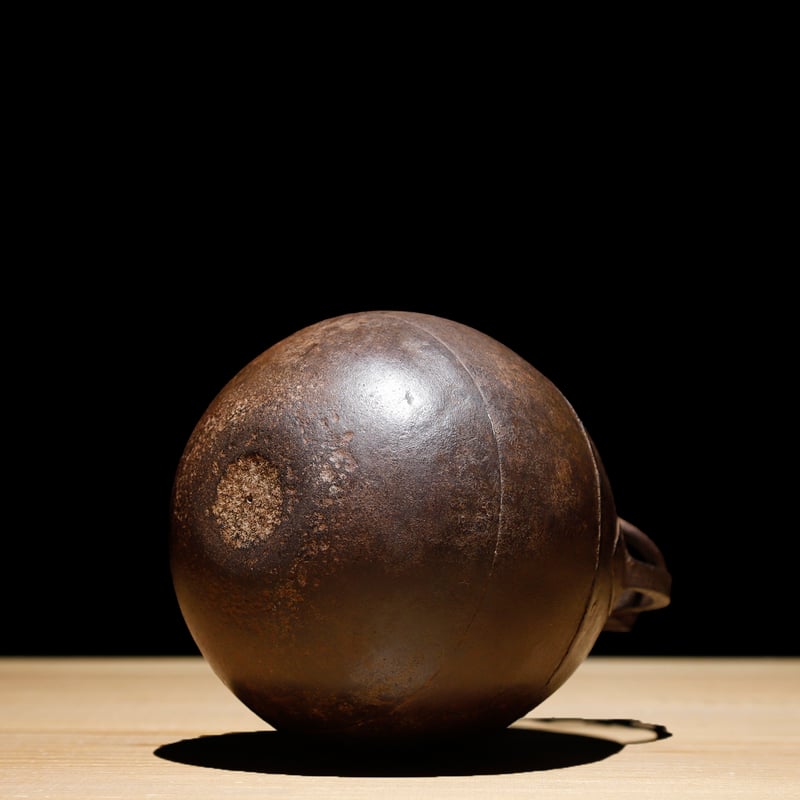 01838 インド 古い釣瓶 B / 鉄 アイアン つるべ 井戸 バケツ 鉢