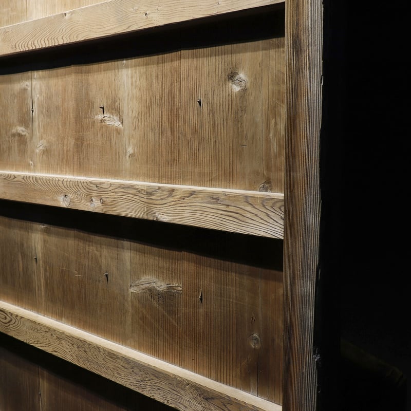 鉄の蔵戸 | 古物屋 壱両