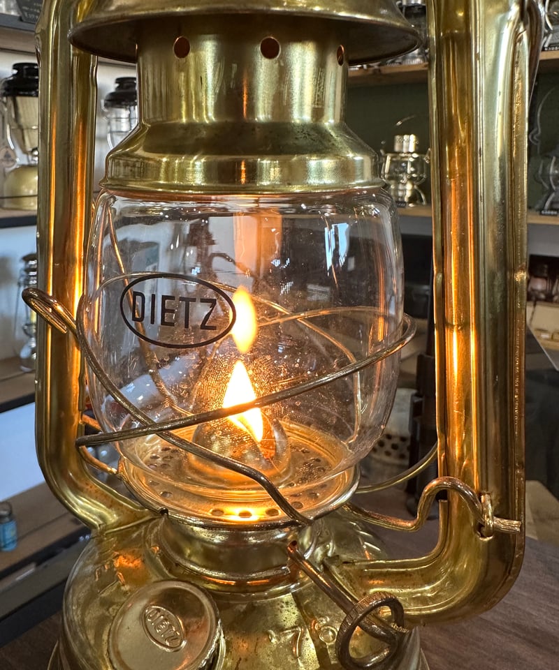 DIETZ No.76 BRASS 真鍮モデル | ヴィンテージランタン販売のお DIETZ No.76 BRASS 真鍮モデル | ヴィンテージランタン販売のお