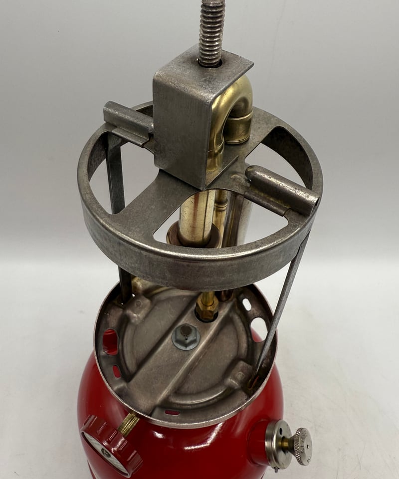 ビンテージColeman 200A 未使用　1972年5月　バースデーランタン Coleman 200A パーシモン 1960年9月 バースデーランタン 銀塗装 ◇3110