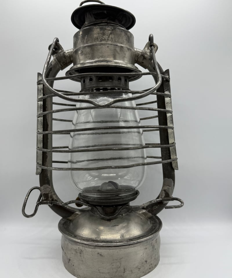 001 レアアイテム‼️スイス軍用ハリケーンランタン『SCHALWYN