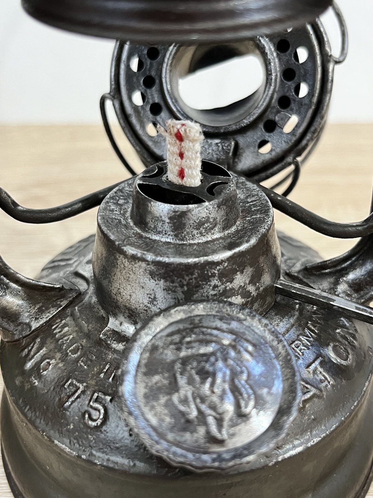 FEUERHAND 75 ATOM フロストグローブ | ヴィンテージランタン FEUERHAND 75 ATOM フロストグローブ | ヴィンテージランタン