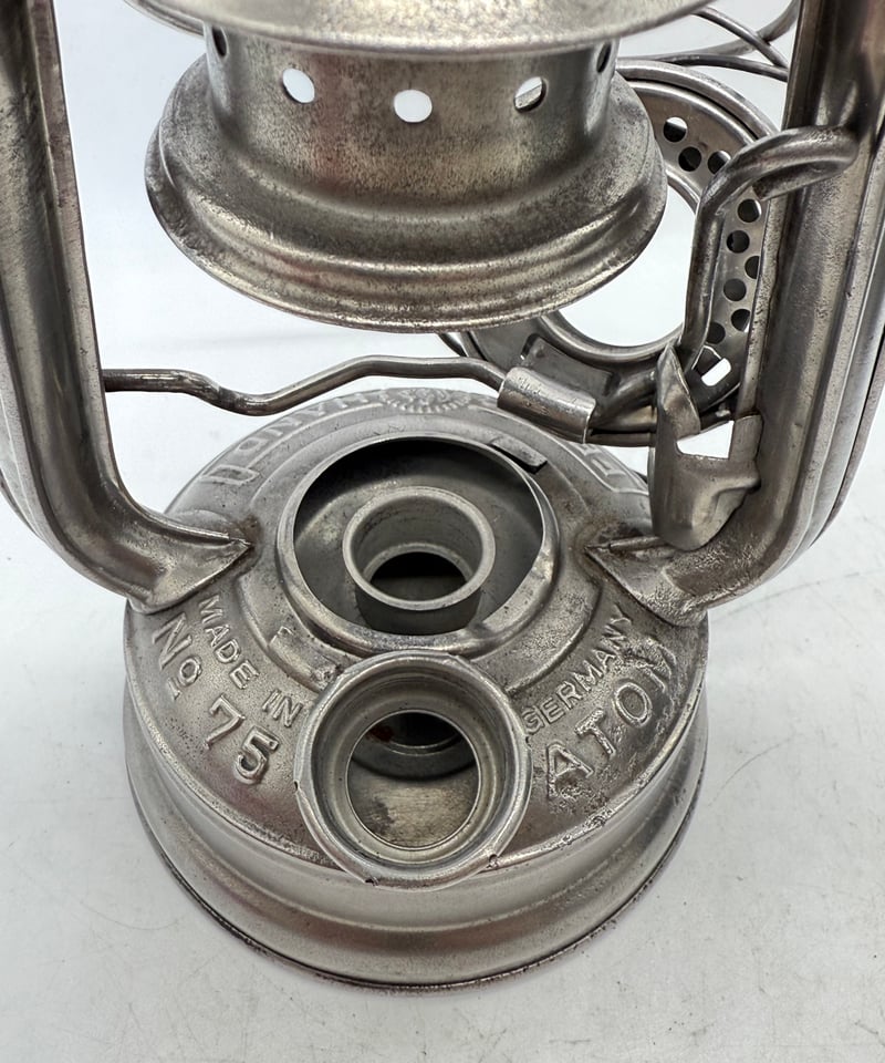 004 レアアイテム‼️FEUERHAND No.75 ATOM MSKo『Marching